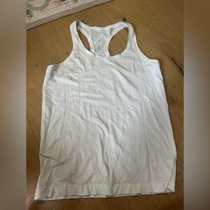 Lululemon Swiftly Tech Racerback SIZE 10 in White